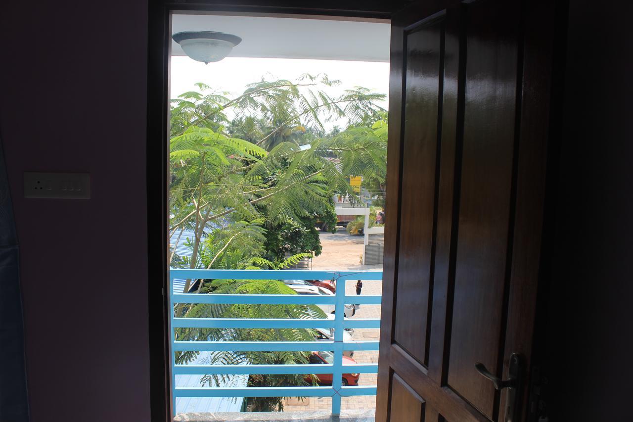 Puthenchirayil Homestay تريفِندرم المظهر الخارجي الصورة