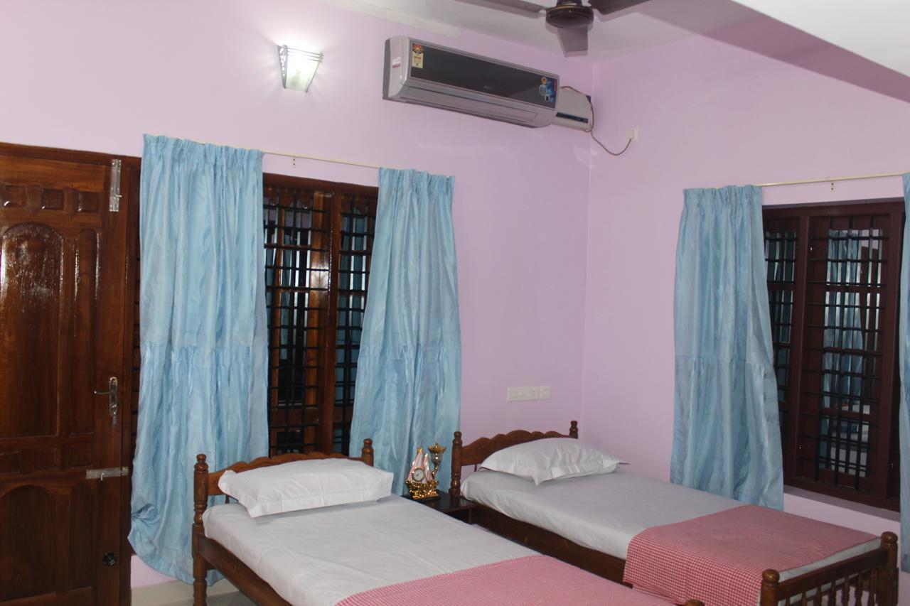 Puthenchirayil Homestay تريفِندرم المظهر الخارجي الصورة